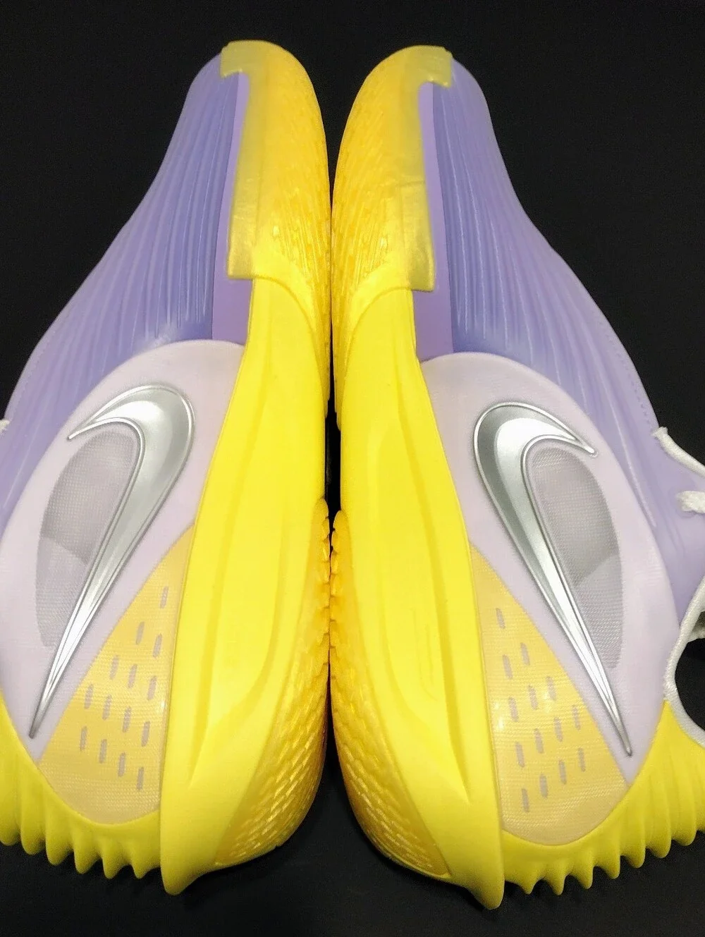 Nike Air Zoom GT Cut 3 Turbo Men's 10.5 Basketball Sneakers Lt Purple/Yellow